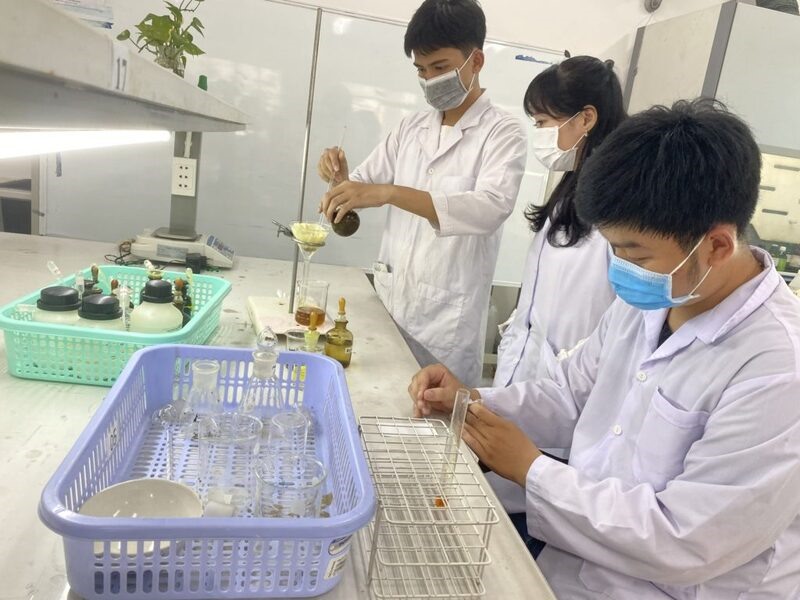 Ngành Hóa dược học trường nào? Gợi ý trường đào tạo uy tín hiện nay